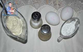 Яичные блины для салата. Рецепт с крахмалом, мукой, молоком, майонезом, соевым соусом, курицей, печенью